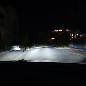 ZB Commodore Sinoparcel LED's Low Beam